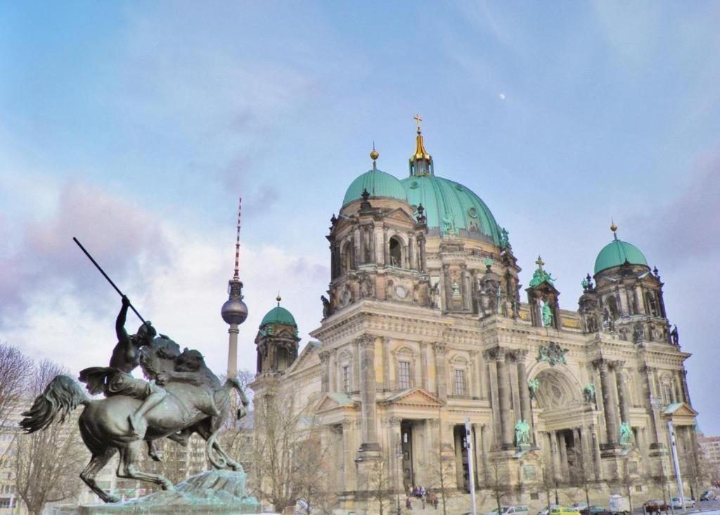 Apartamento Potsdamer Platz & *